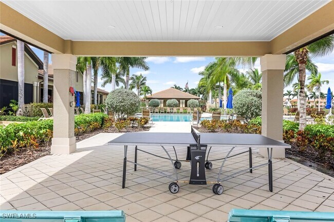 Building Photo - 1613 Vizcaya Ln