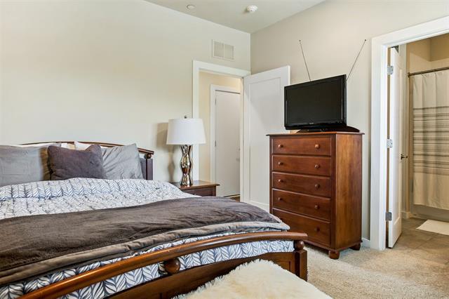 Building Photo - 5820 Bryan Pkwy