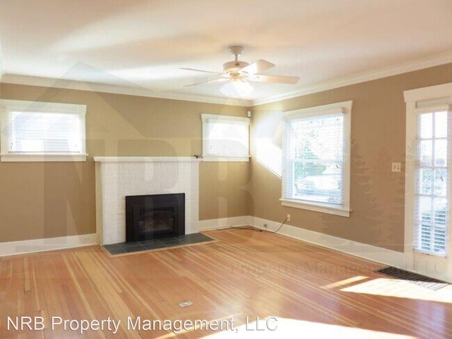 Building Photo - 3 br, 1 bath House - 1013 S Lawrence St