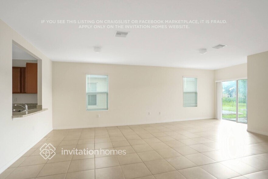 Building Photo - 10292 Silver Pond Lane