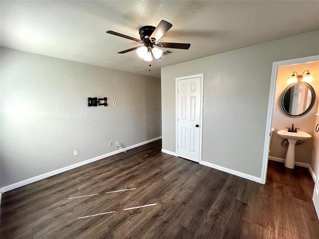 Building Photo - 415 Glenn Dr