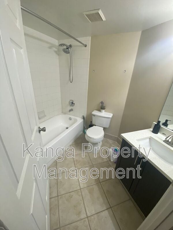 Building Photo - 4159 N Haverhill Rd