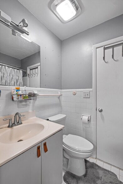 Building Photo - 3501 Roswell Rd NE