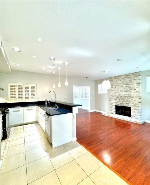 Building Photo - 2072 Villa Del Lago Dr