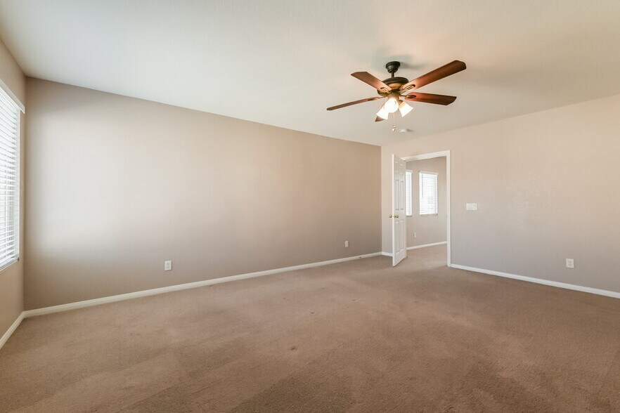 Building Photo - 10762 Sheridan Dawn Ct