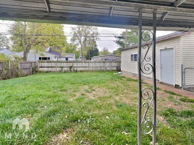 Building Photo - 4957 Betsy Dr