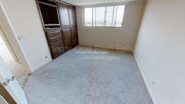 Building Photo - 3939 Illinois St