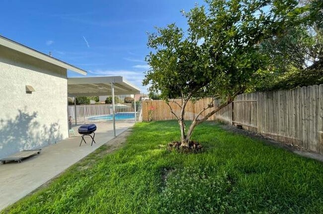 Building Photo - 14304 Culiacan Ave