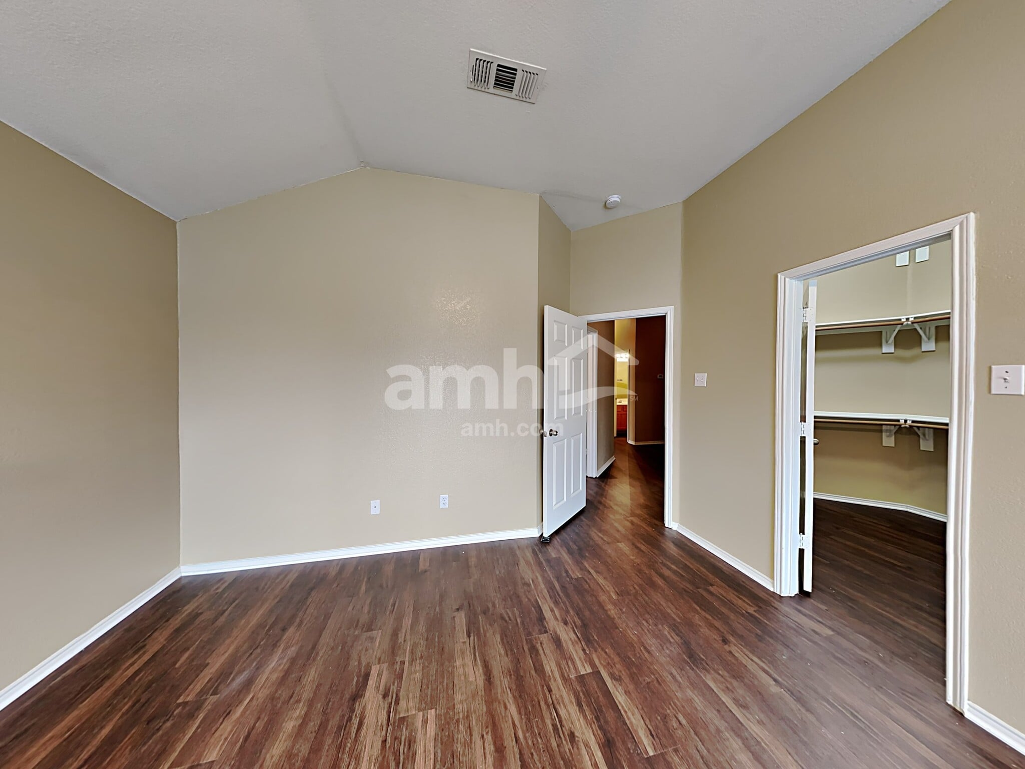 Building Photo - 1606 Windcastle Dr