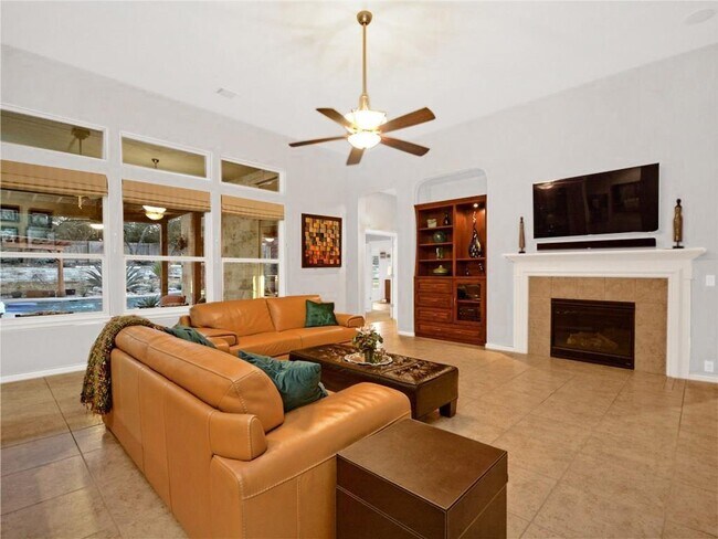 Building Photo - 208 Raindance Cove