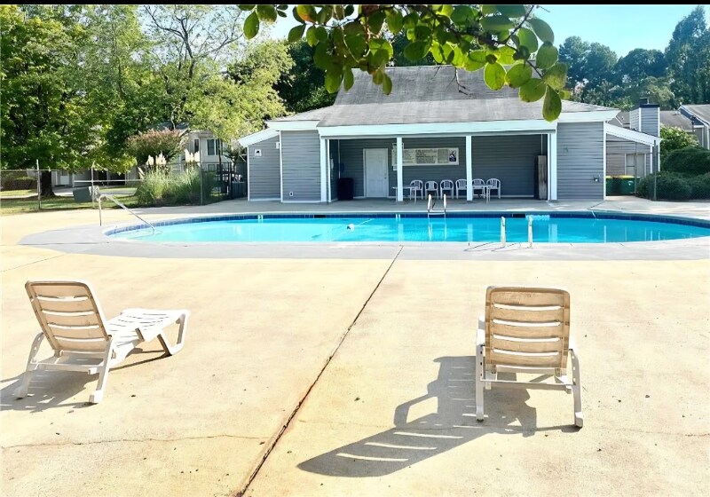 Building Photo - 203 Governors Dr