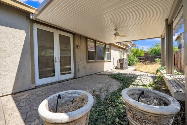 Building Photo - 8639 Brush Way