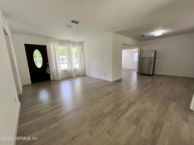 Building Photo - 8105 Santillo Dr