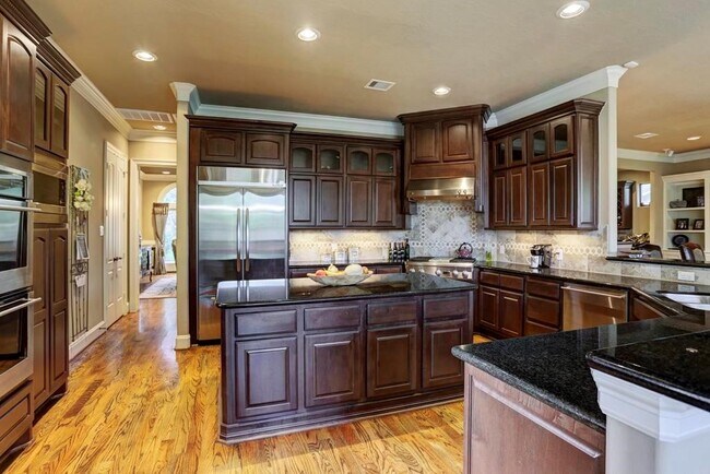 Building Photo - 5031 Cheena Dr