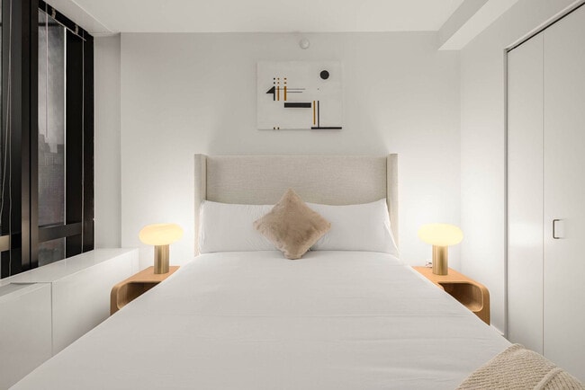 Building Photo - 1113 York Ave