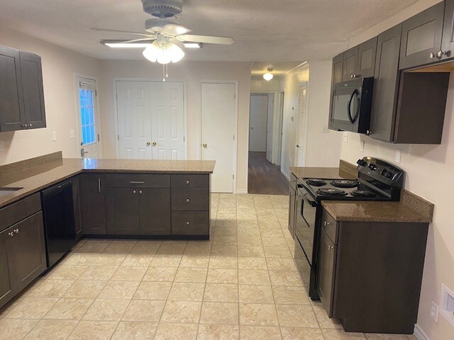 Building Photo - 3357 Prairie Dr