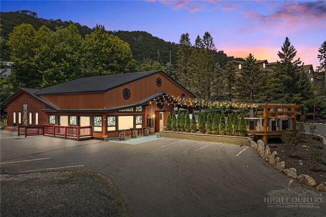 Building Photo - 1003 Beech Mountain Pkwy