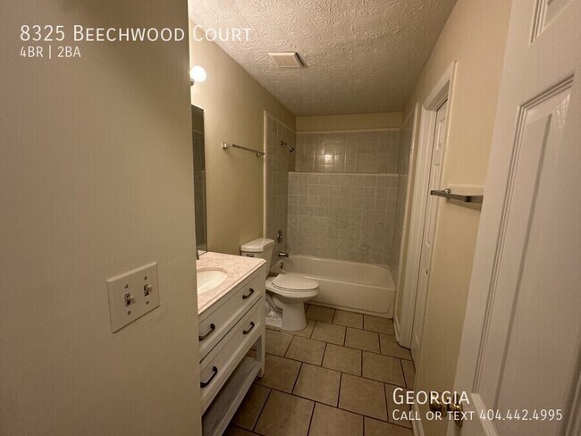 Building Photo - 8325 Beechwood Ct