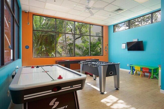 Building Photo - 10982 Ravel Ct