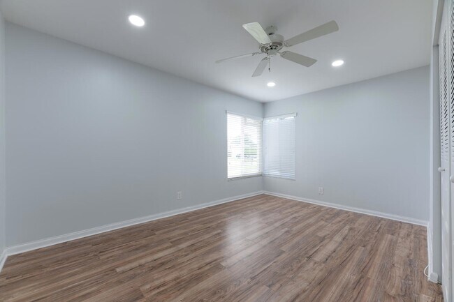 Building Photo - 4695 Brandywine Dr