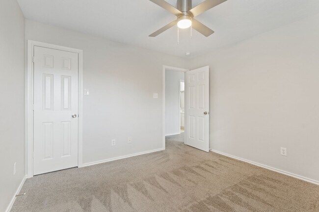 Building Photo - 21035 Summer Trace Ln