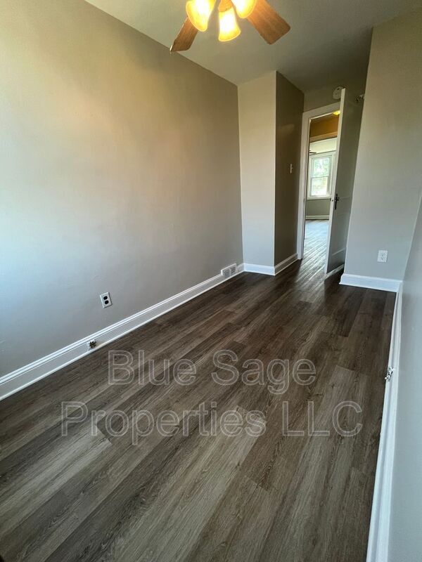 Building Photo - 337 N Bishop Ave