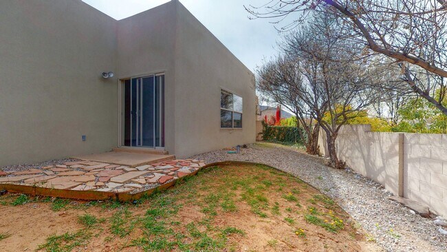 Building Photo - 6411 Consuelo Point St NE