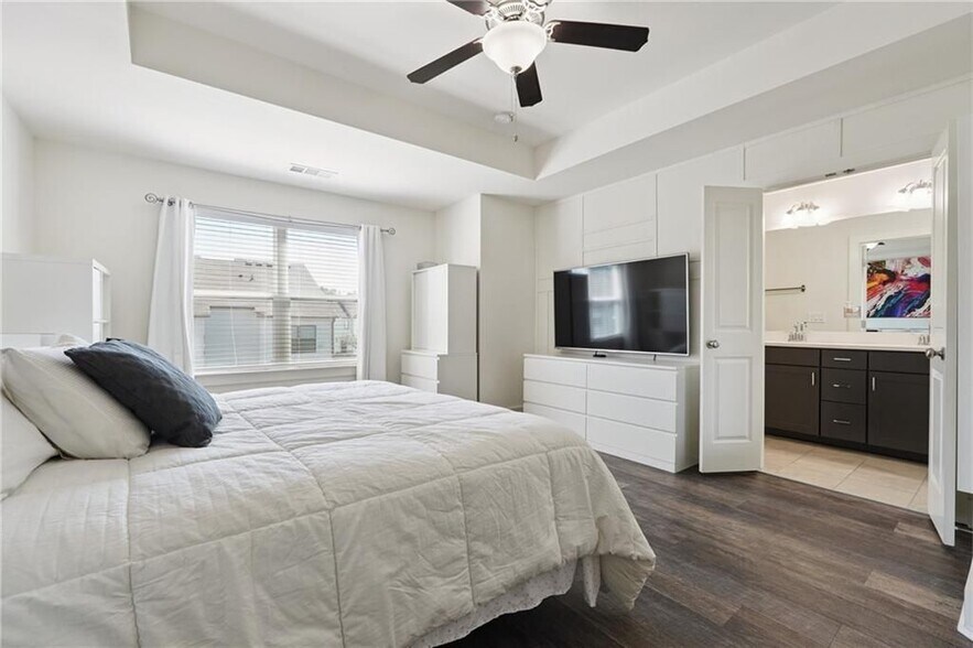 Building Photo - 162 Auburn Run Ln