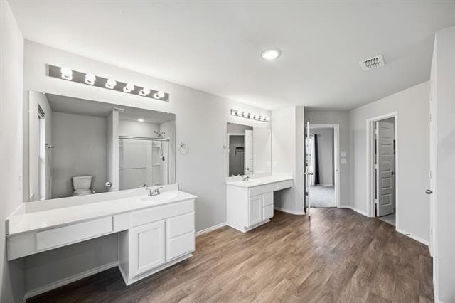 Building Photo - 1305 Benwick Dr