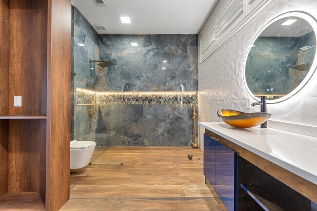 Building Photo - 700 SW Great Exuma Cove