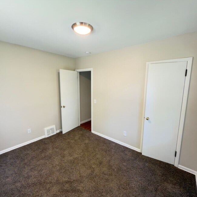 Building Photo - 2789 Thornapple River Dr SE
