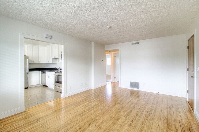 Building Photo - 1530 Atlanta Ct