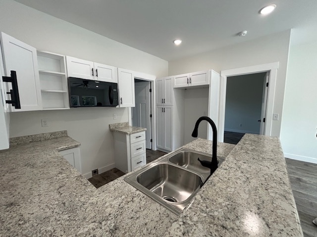 Building Photo - 587 Panich St