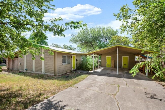 Building Photo - 2021 Wheless Ln