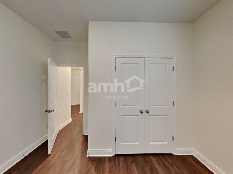 Building Photo - 6253 Emerald Hls Wy