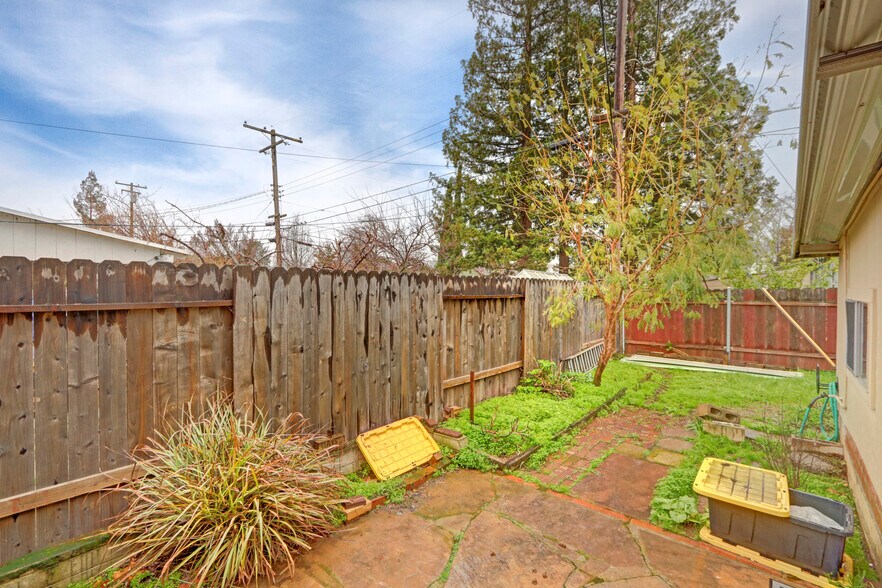Building Photo - 3900 62nd St