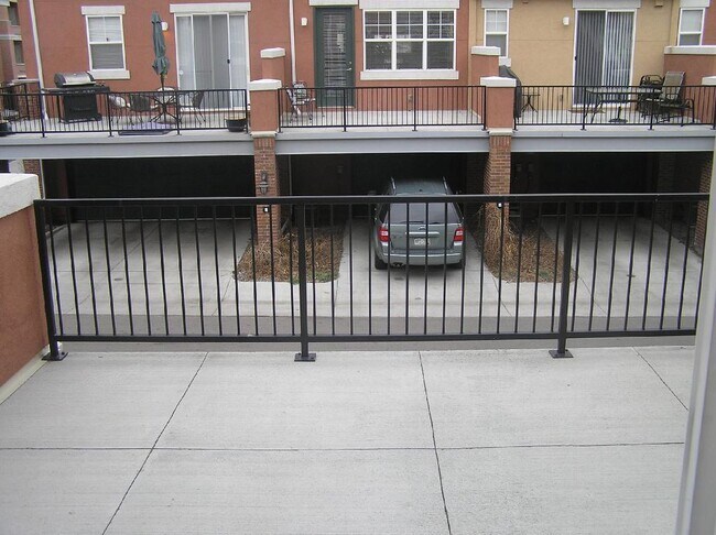 Building Photo - 2BR/2.5BA High-End Townhome with Attached ...