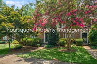 Building Photo - Town Home | Basement with Full Bedroom and...