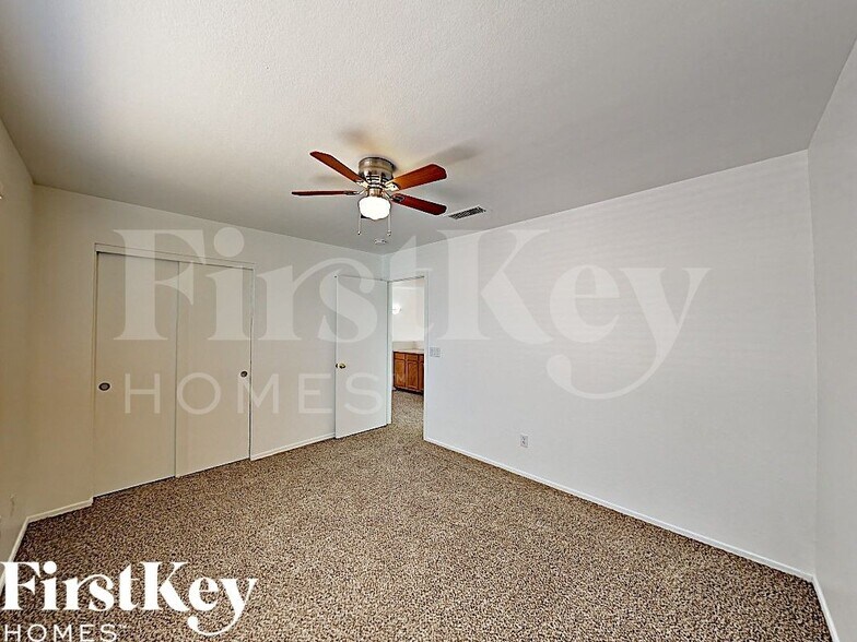 Building Photo - 22026 N 73rd Ave