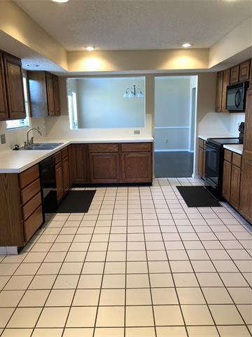 Building Photo - 6027 Bent Creek Trail