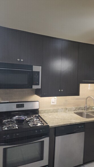 Building Photo - 32230 Ruehle Ave