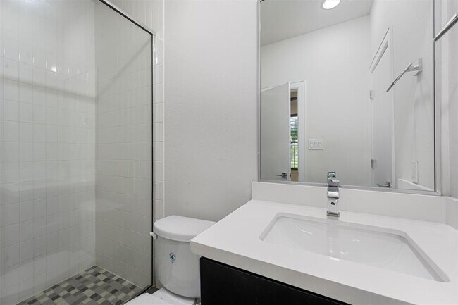 Building Photo - 3141 Leeland St