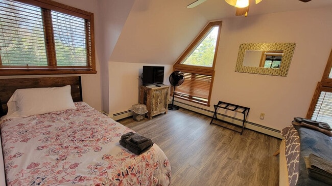 Building Photo - 66 Paquette Dr