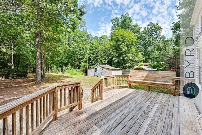Building Photo - 5961 Sara Kay Dr