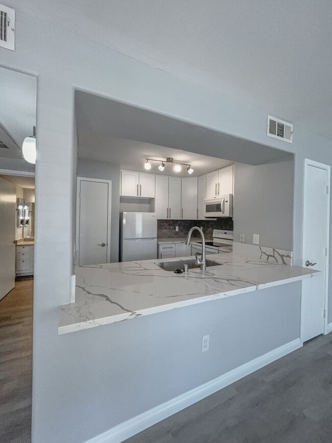 Building Photo - **COMING SOON 04/15/2026** Modern 2-Bed, 2-Bath Condo in Gated Montana Community – Silverado Ranch