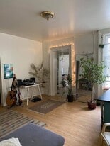 Building Photo - 329 N Geneva St