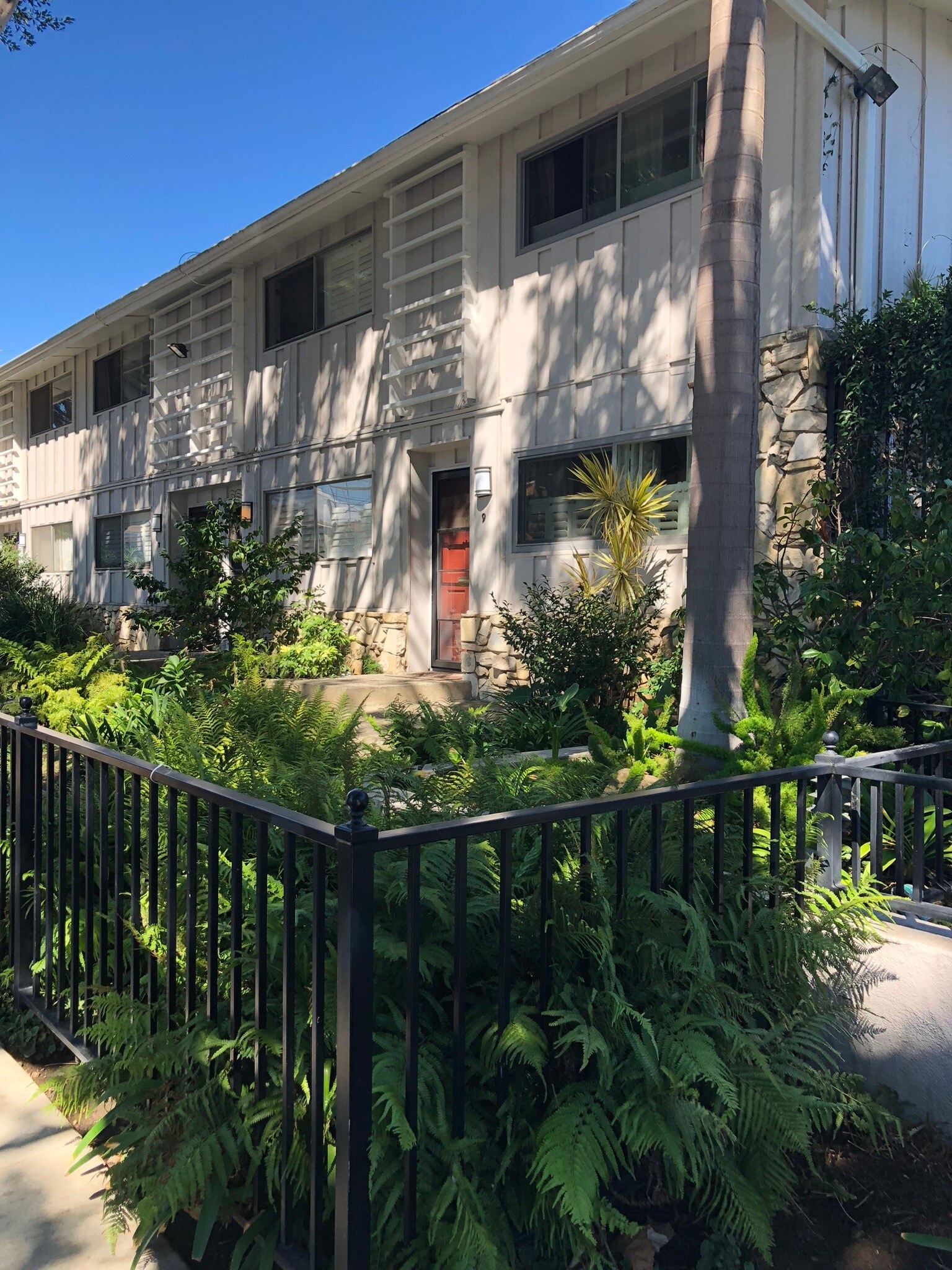 Building Photo - 4040 Grand View Blvd