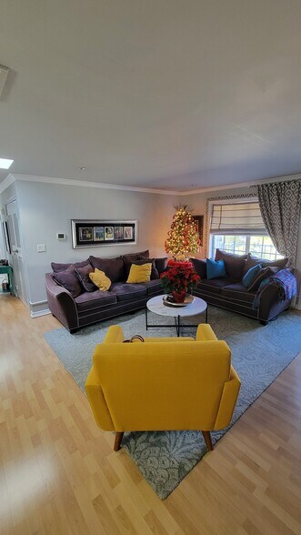 Living Room - 780 River Rd