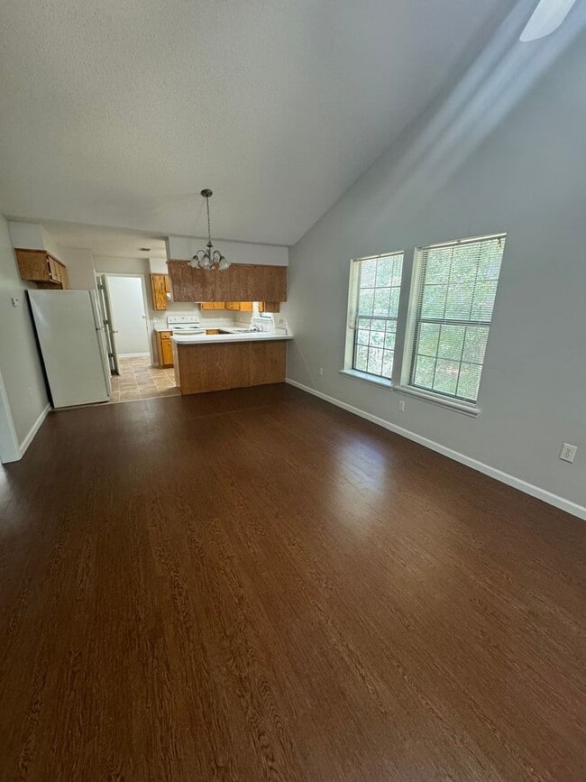 Building Photo - 612 Optimistic-Park Place