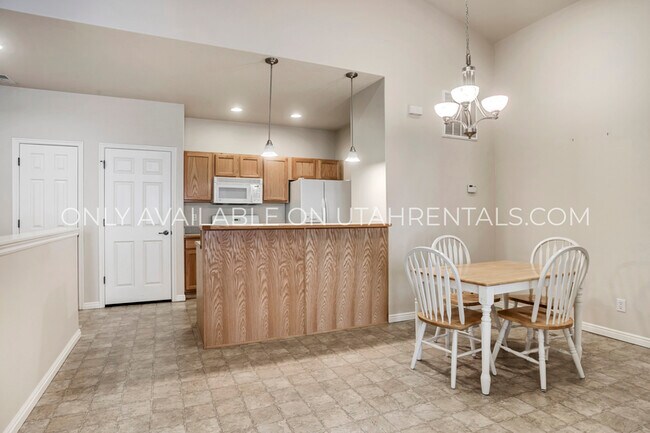 Building Photo - 1132 Canyon Meadow Dr